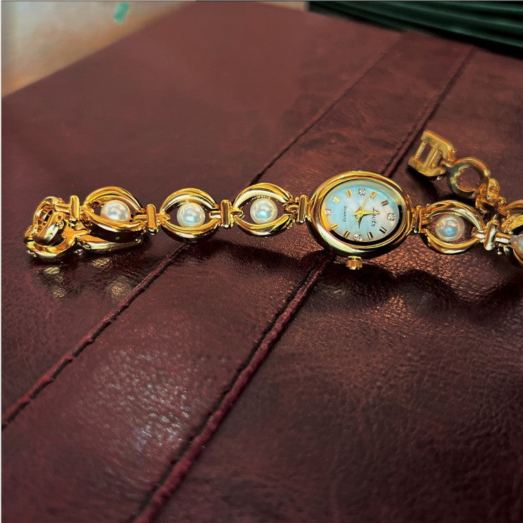Medusa's Pearl Watch