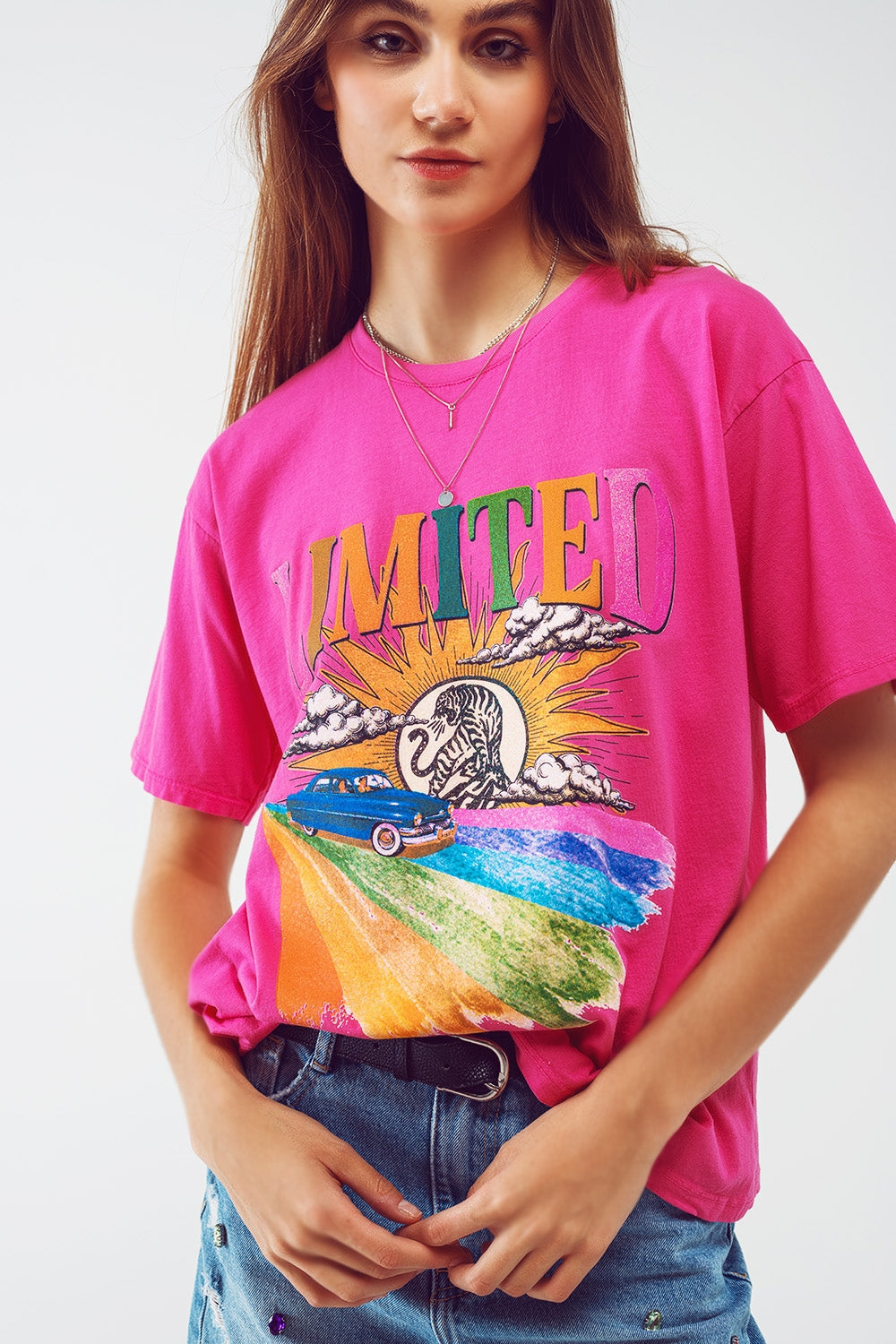 Limited Graphic T-Shirt in Fuchsia