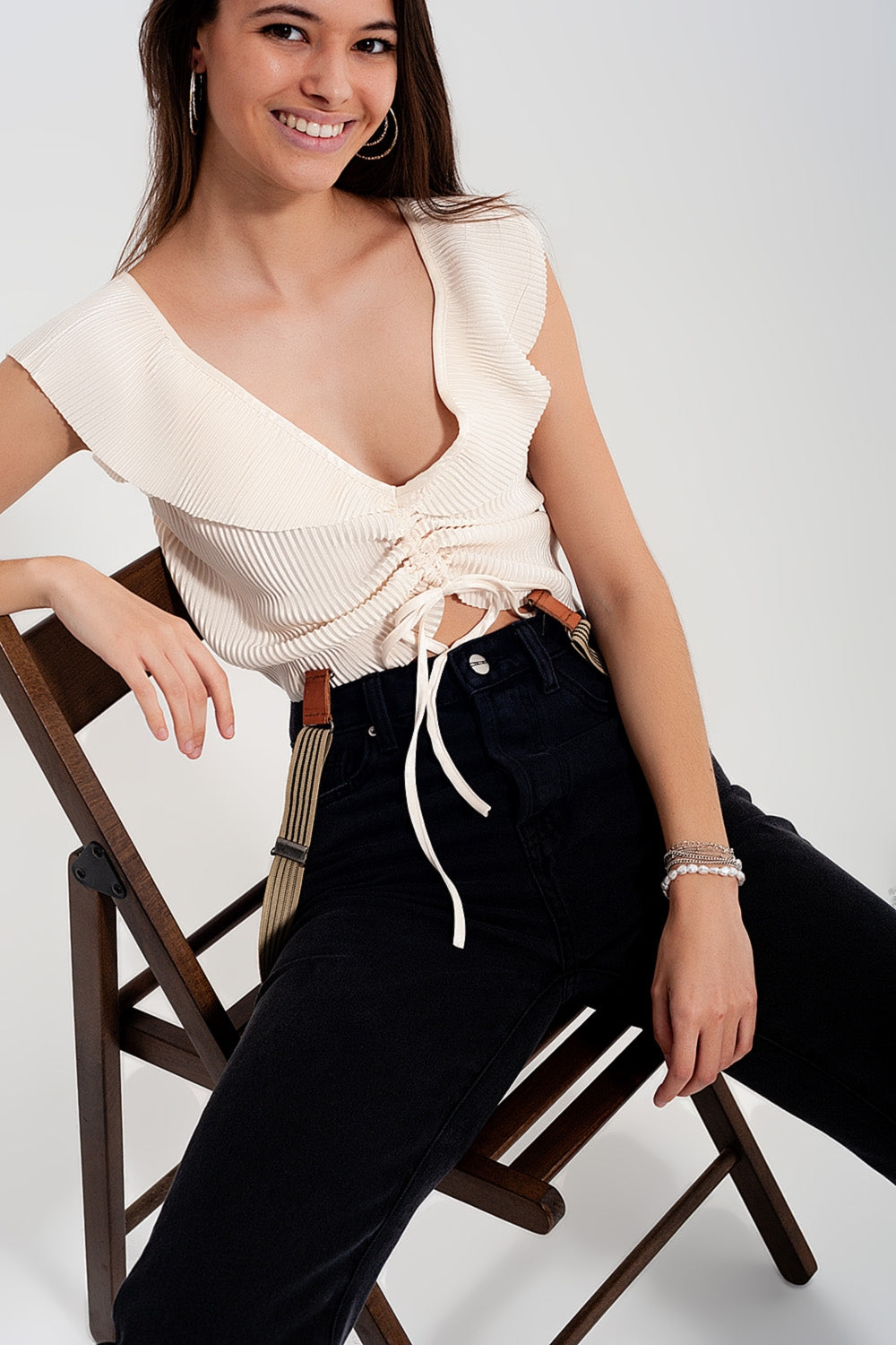 Tie Front Shirred Detail Volume Sleeve Crop Top in Cream