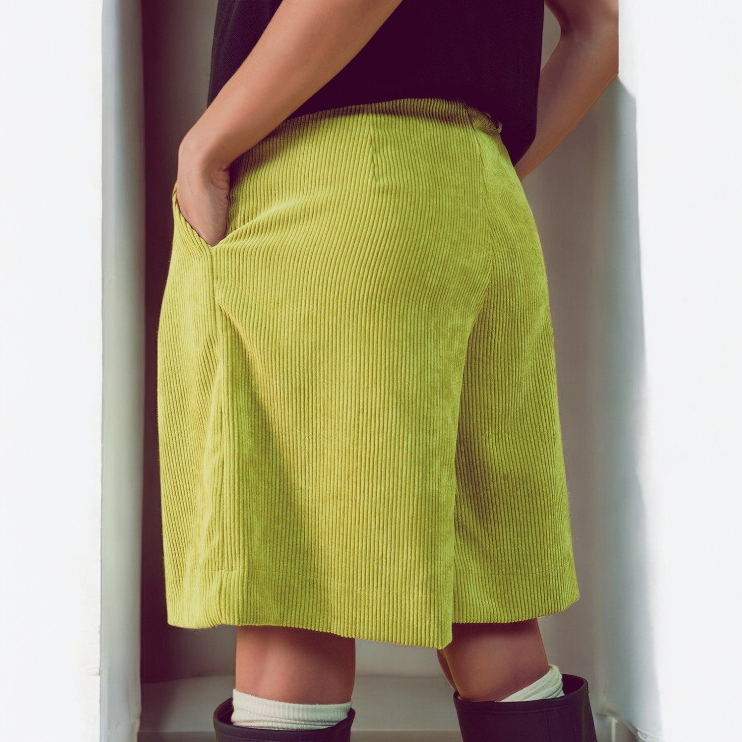 Longline Short in Lime Cord